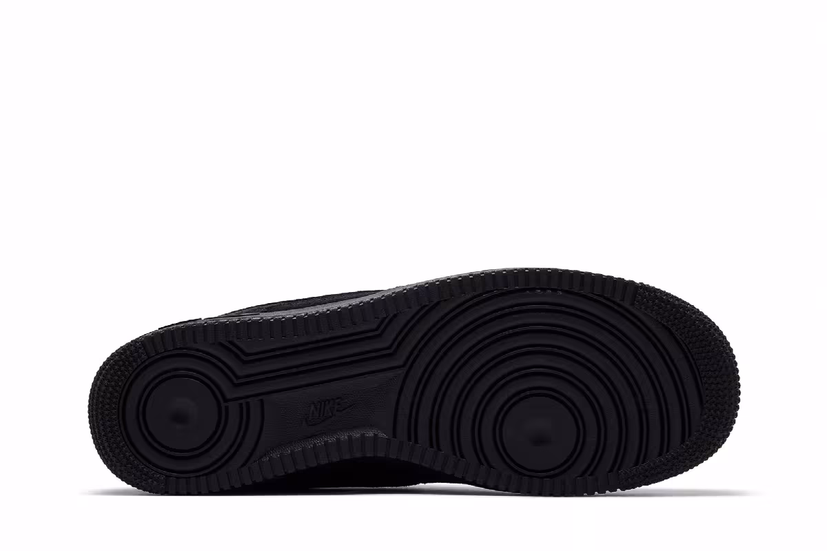 Nike Air Force 1 Black Cat, view 5
