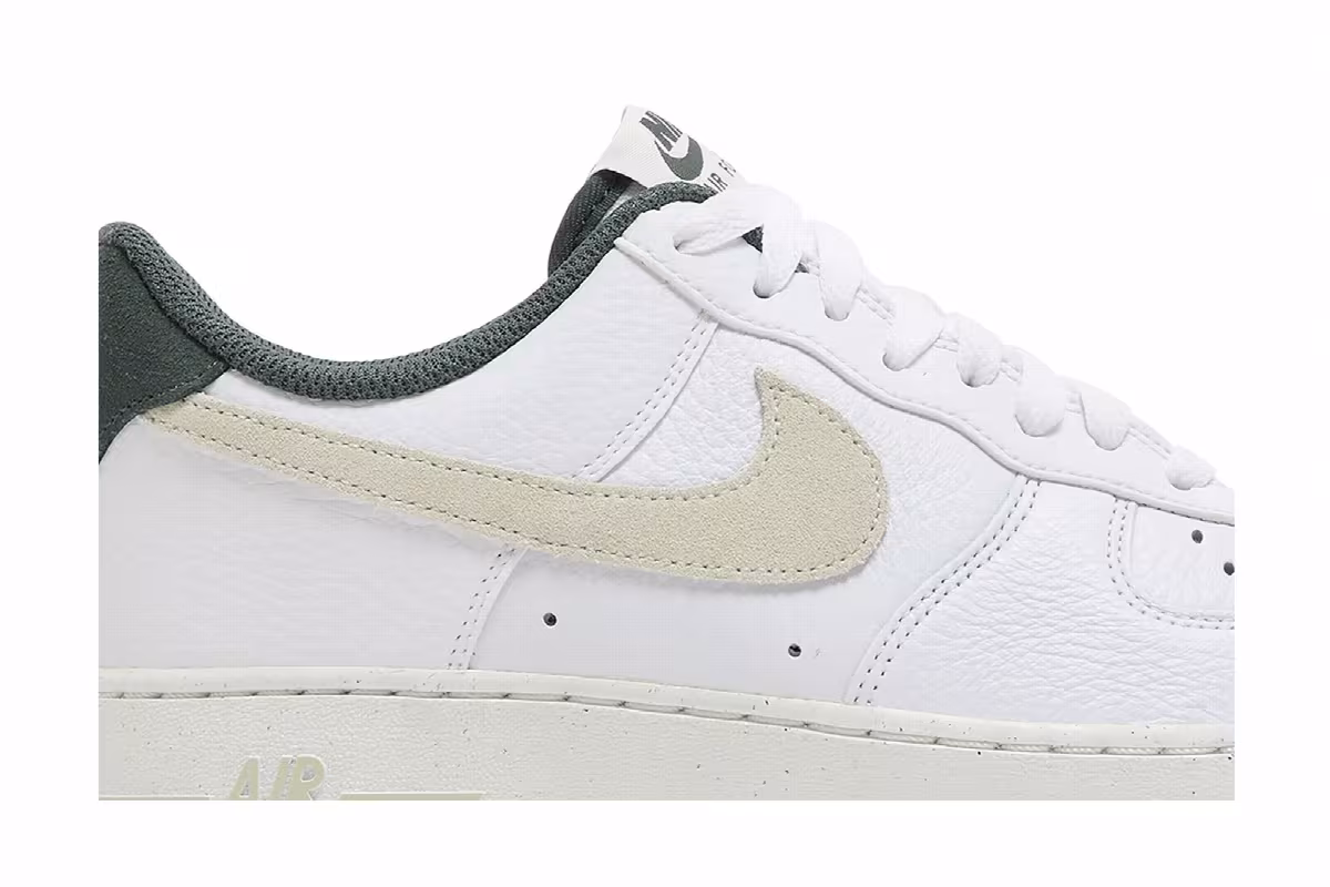 Nike Air Force 1 Vintage Green, view 3