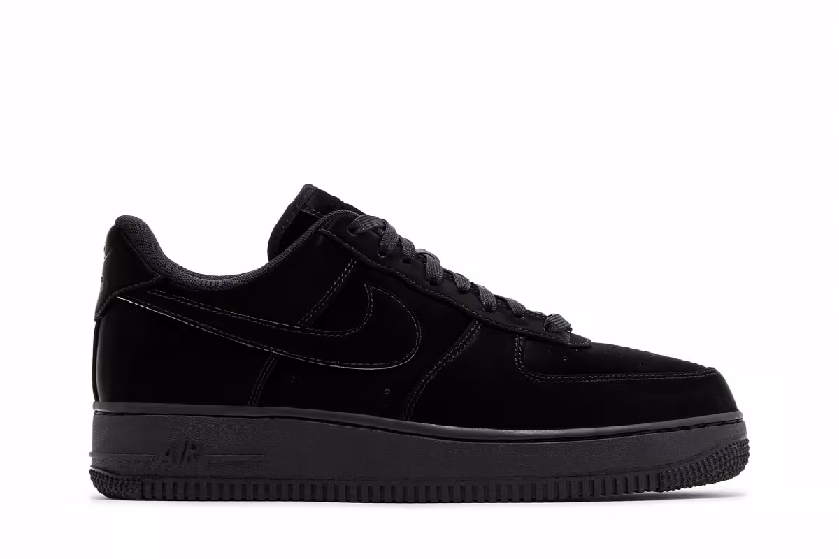 Nike Air Force 1 Low LX Vanta Black, view 2