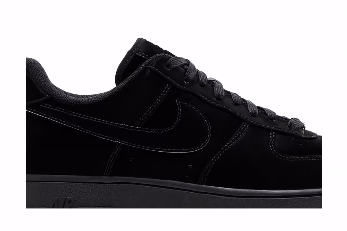 Nike Air Force 1 Low LX Vanta Black, view 3