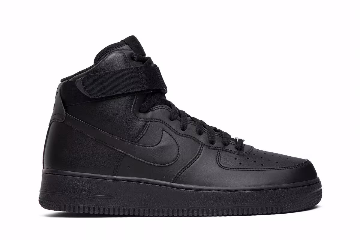 Nike Air Force 1 High Triple Black, view 2