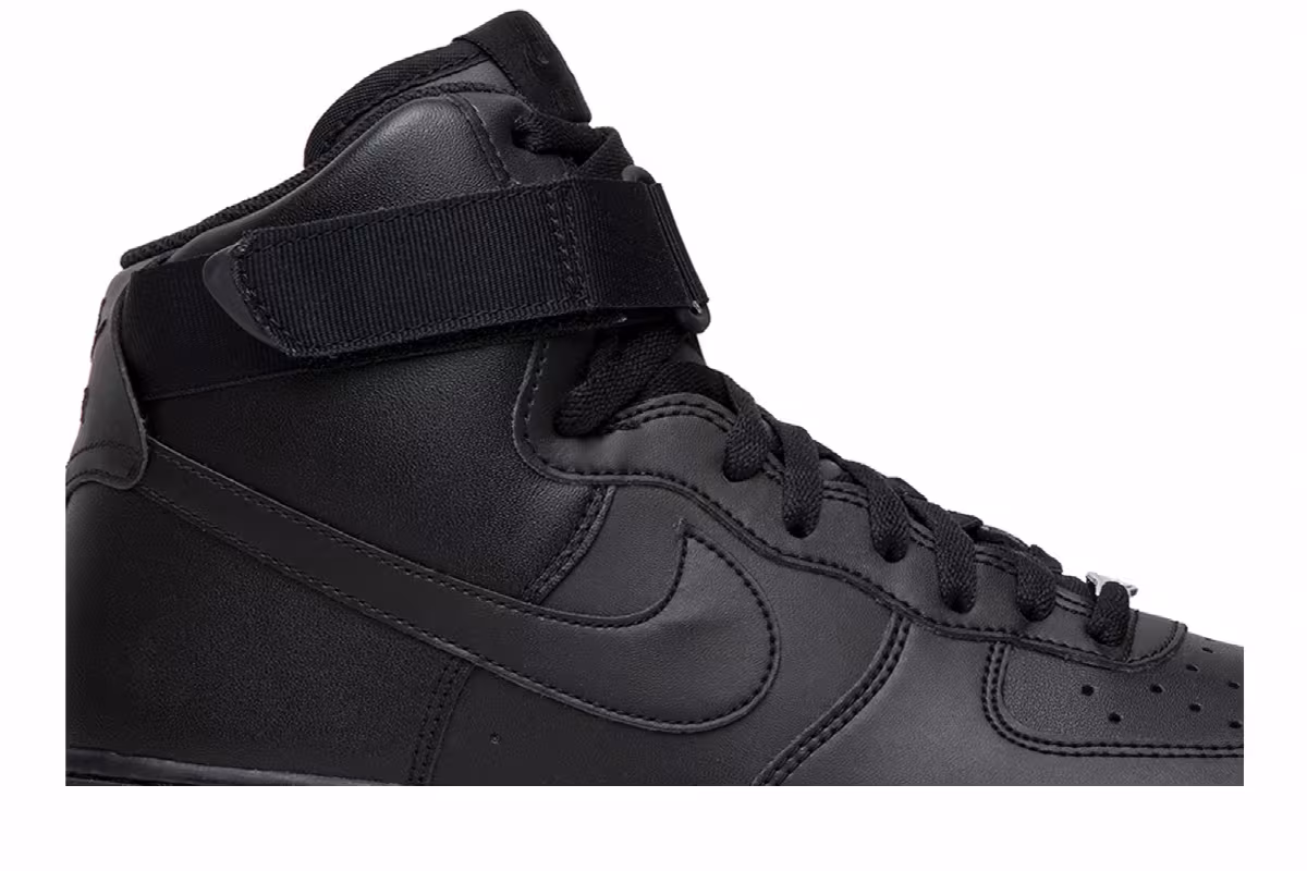 Nike Air Force 1 High Triple Black, view 3