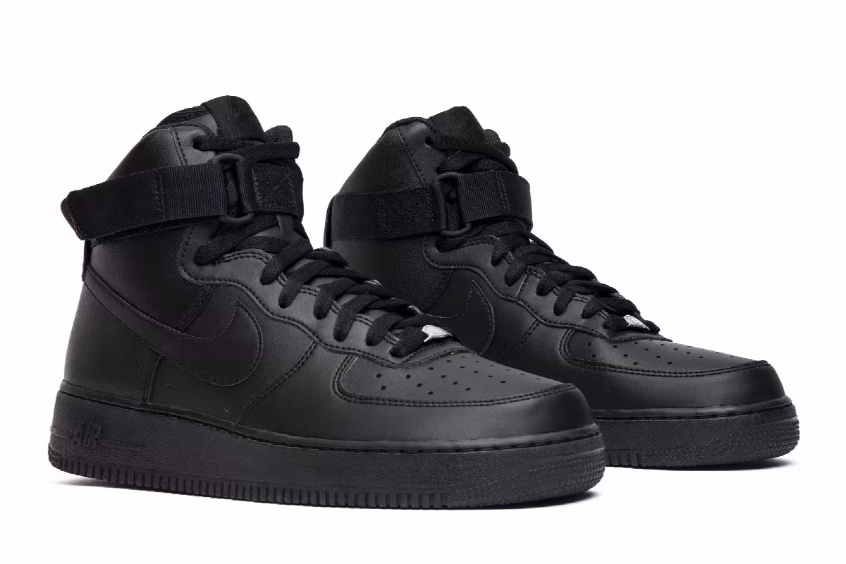 Nike Air Force 1 High Triple Black, view 9