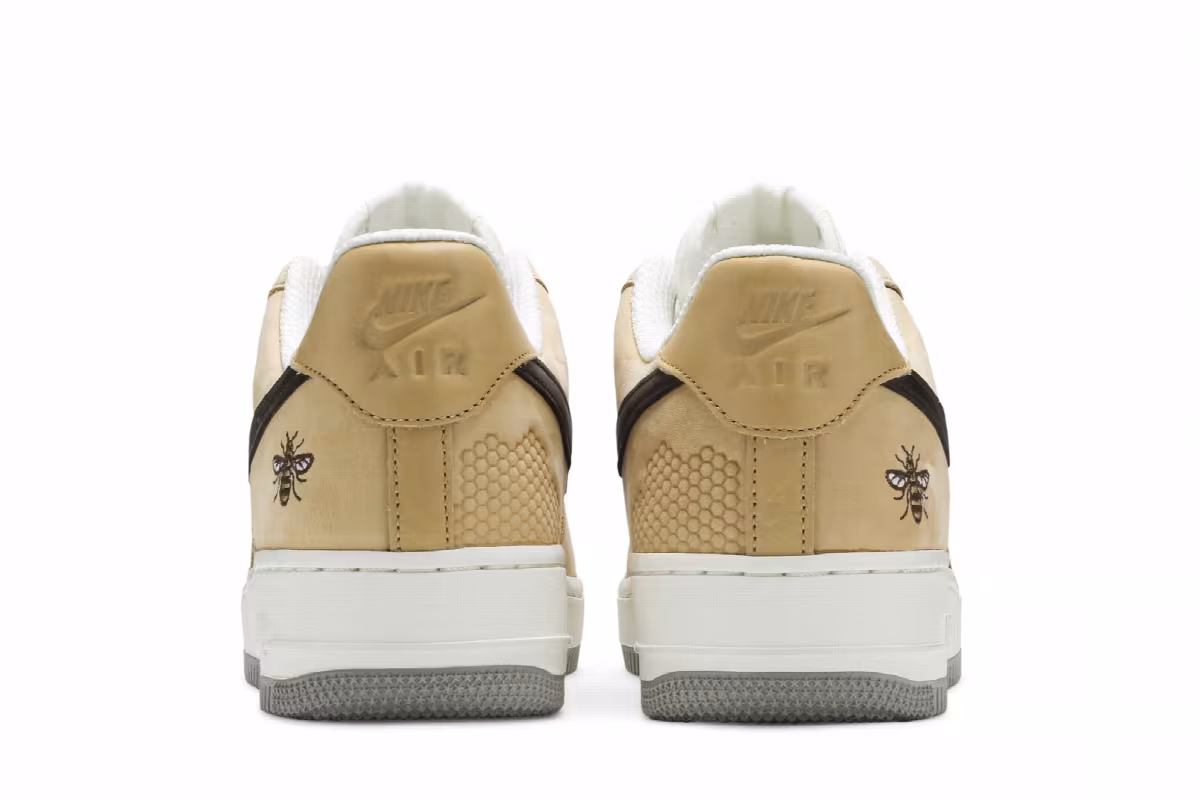 Nike Air Force 1 Low Manchester Bee, view 7