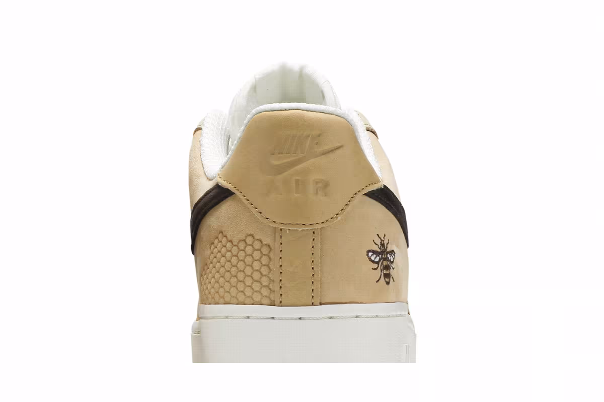 Nike Air Force 1 Low Manchester Bee, view 8