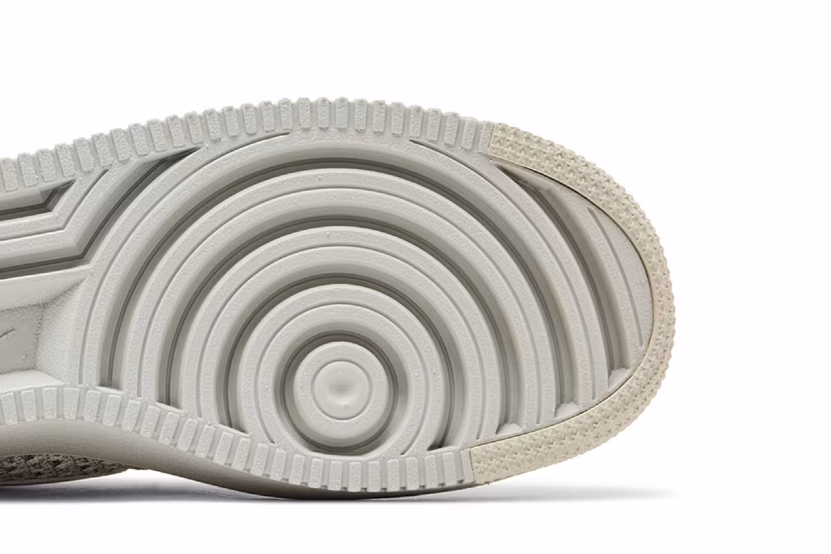 Nike Air Force 1 Flyknit 2.0 Light Bone, view 6