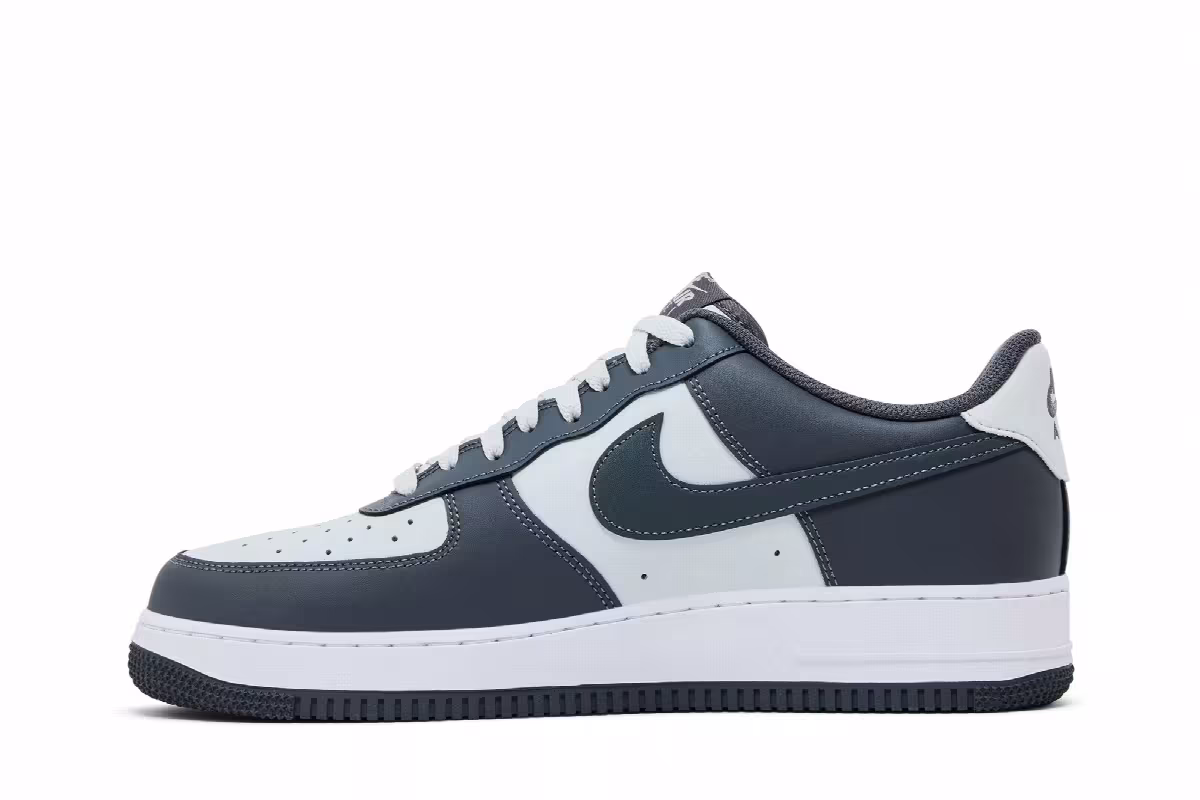 Nike Air Force 1 Low Photon Dust Dark Grey, view 4