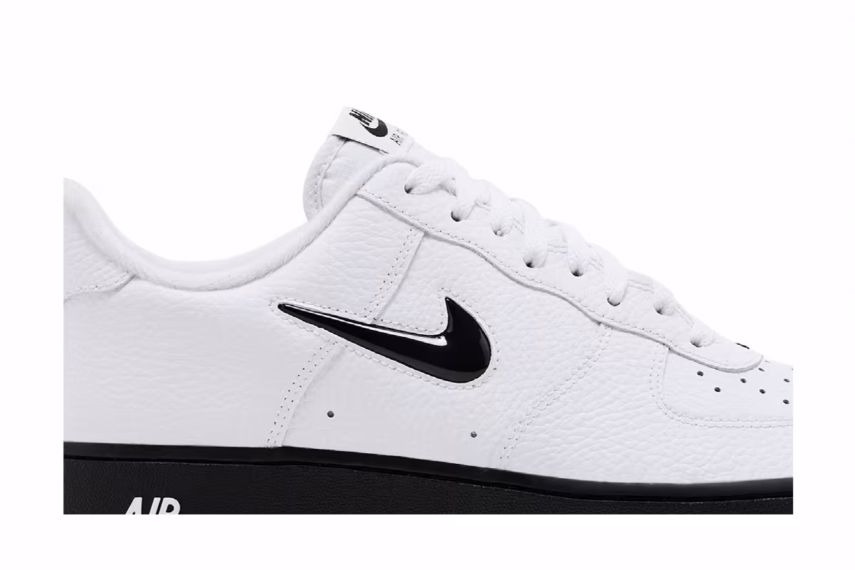 Nike Air Force 1 White Black Jewel, view 3