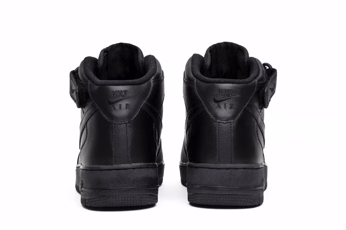 Nike Air Force 1 Mid Triple Black, view 7