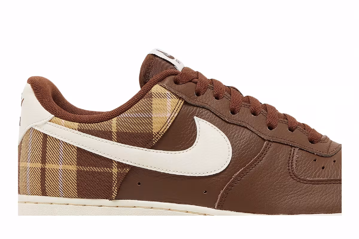 Nike Air Force 1 Cacao Plaid, view 3