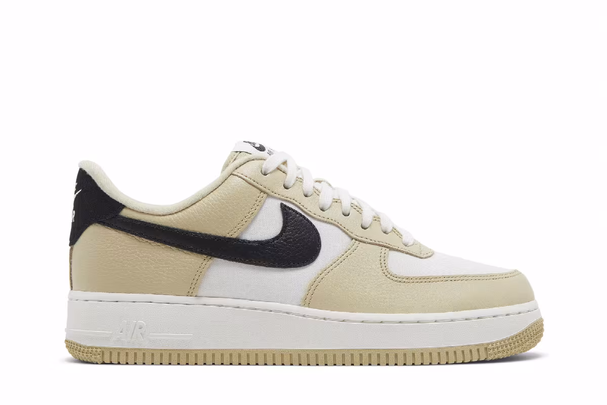 Nike Air Force 1 Team Gold, view 2