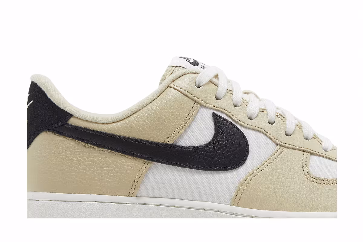 Nike Air Force 1 Team Gold, view 3