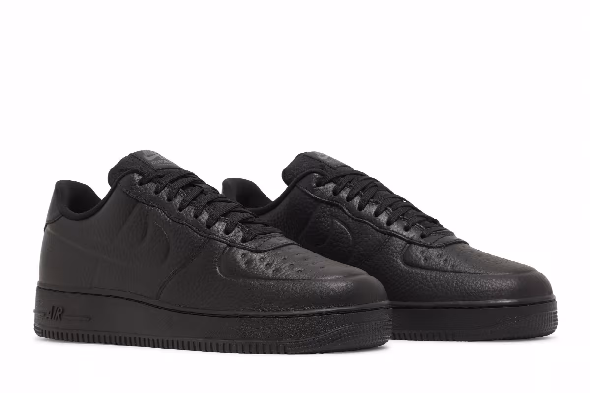 Nike Air Force 1 Triple Black, view 9