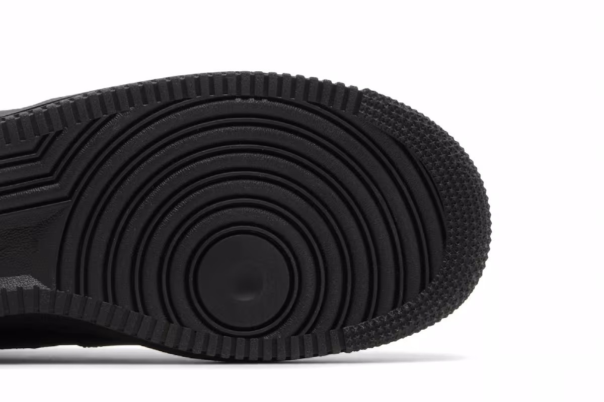 Nike Air Force 1 FlyEase Triple Black, view 6
