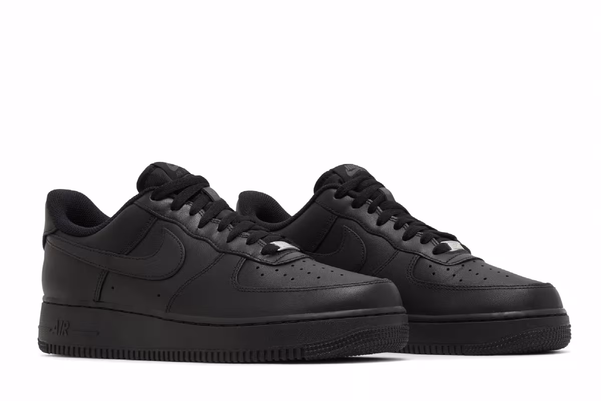 Nike Air Force 1 FlyEase Triple Black, view 9
