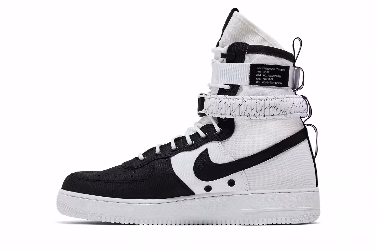 Nike Special Field Air Force 1 Panda, view 4