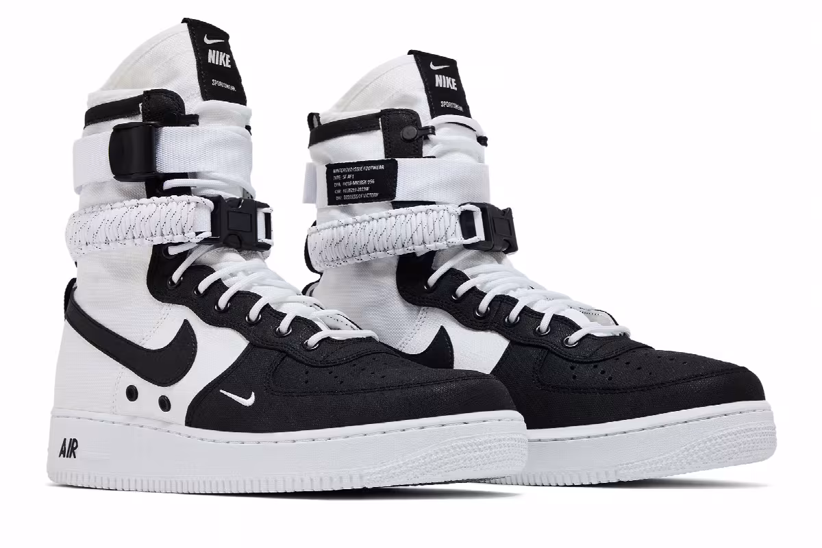 Nike Special Field Air Force 1 Panda, view 9