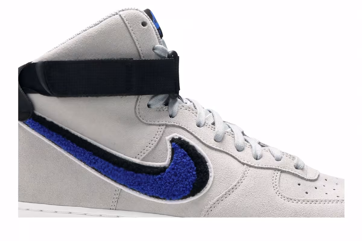 Nike Air Force 1 High Chenille Swoosh, view 3