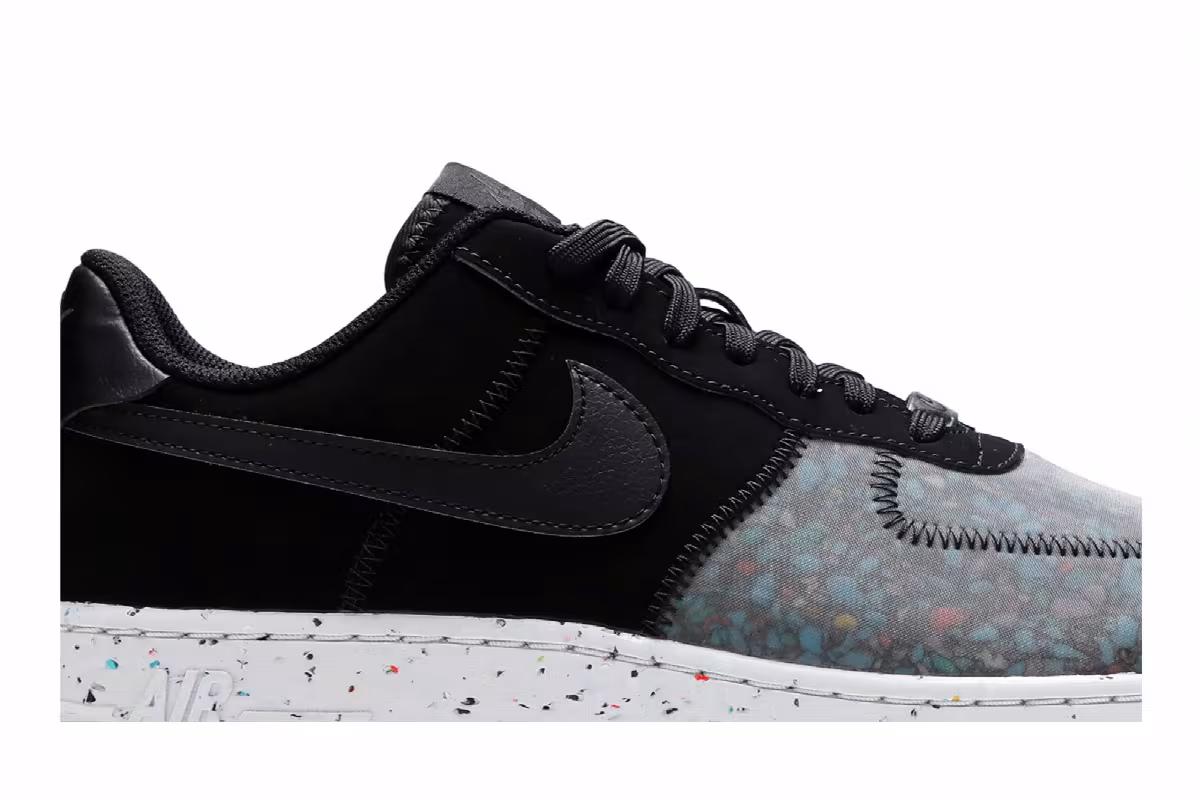 Nike Air Force 1 Crater Black Photon Dust, view 3