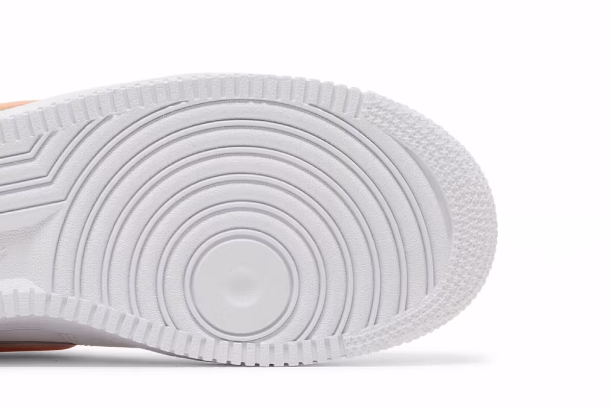 Nike Air Force 1 Low Oversized Swoosh, view 6
