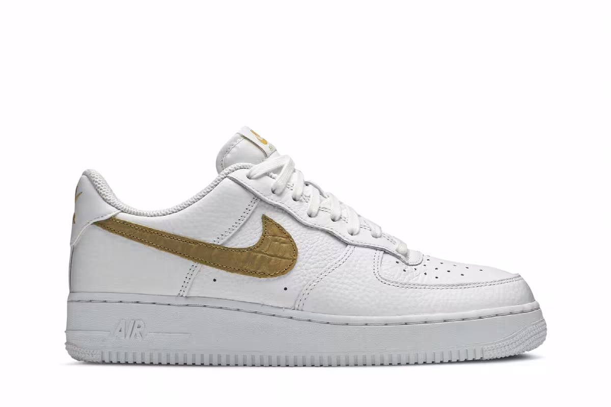Nike Air Force 1 Low Club Gold Swoosh, view 2