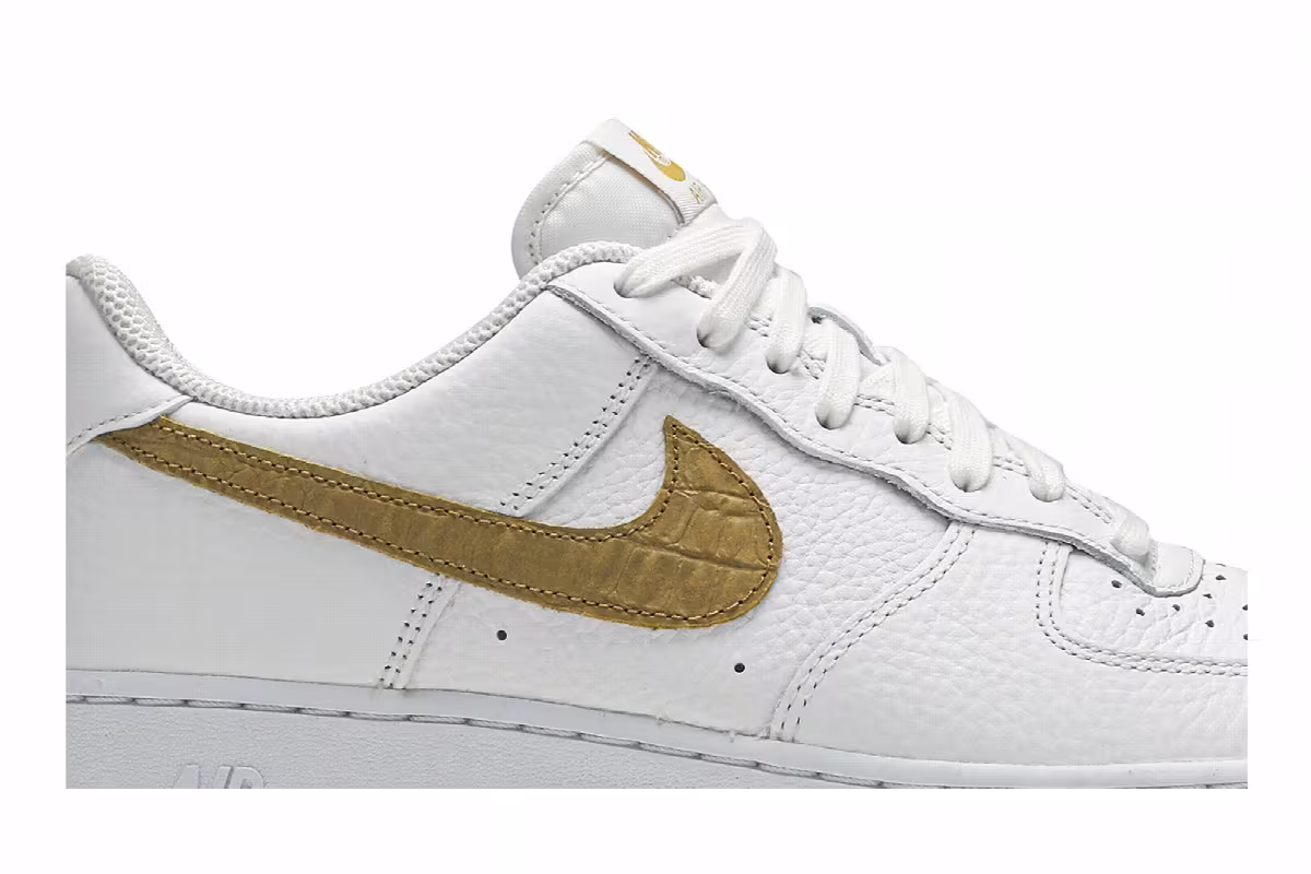 Nike Air Force 1 Low Club Gold Swoosh, view 3