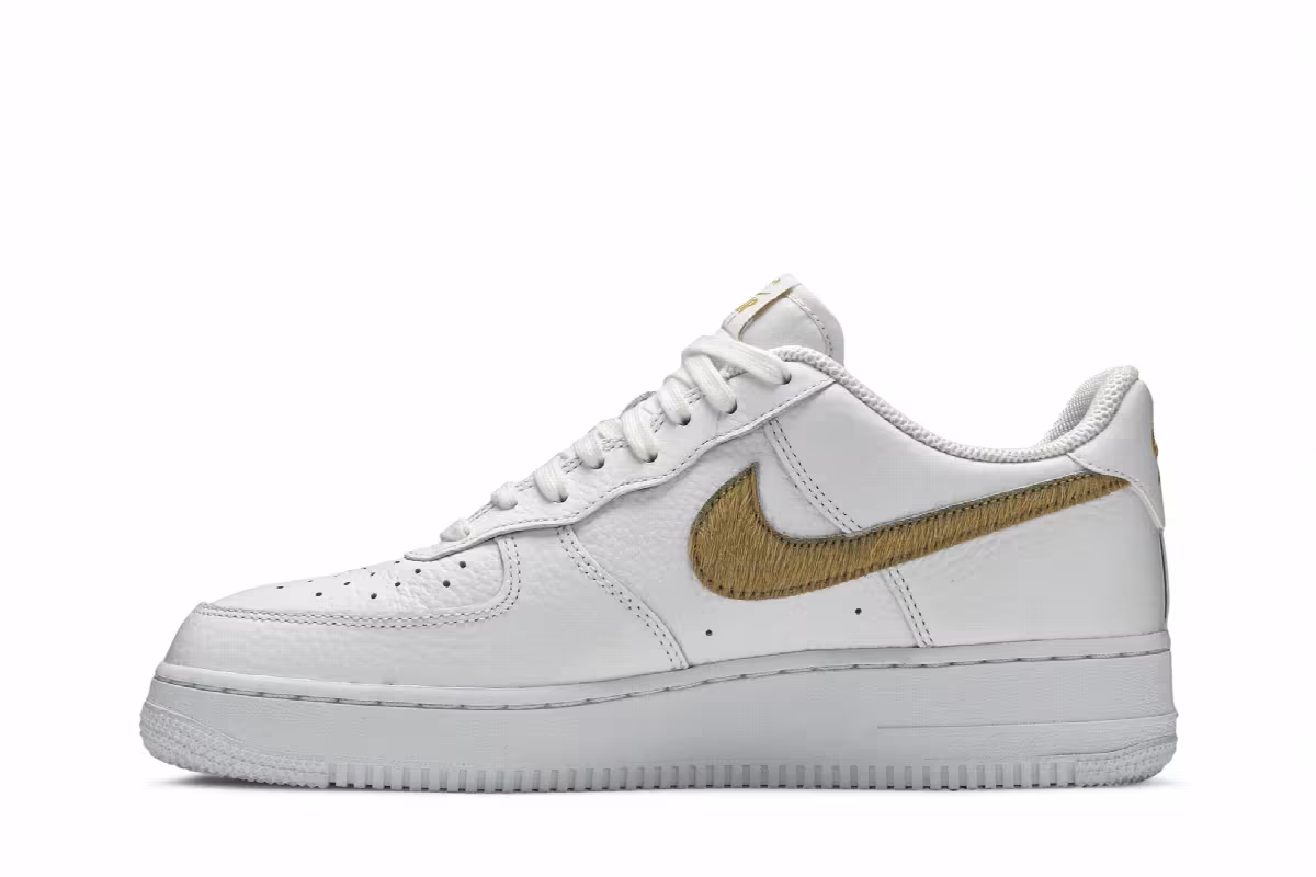 Nike Air Force 1 Low Club Gold Swoosh, view 4