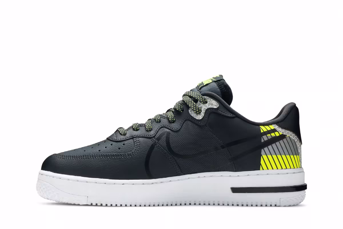 3M x Nike Air Force 1 React LX Anthracite Volt, view 4