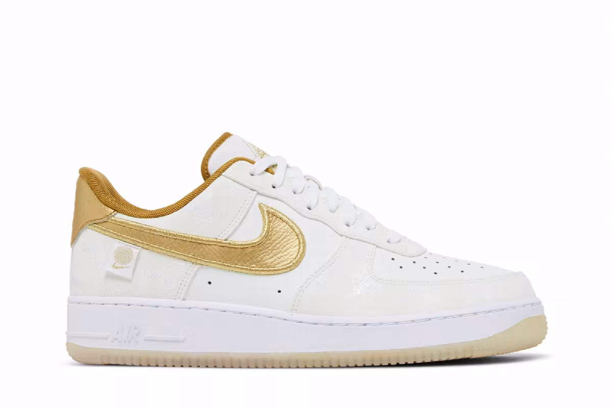 Nike Air Force 1 Worldwide Pack, view 2