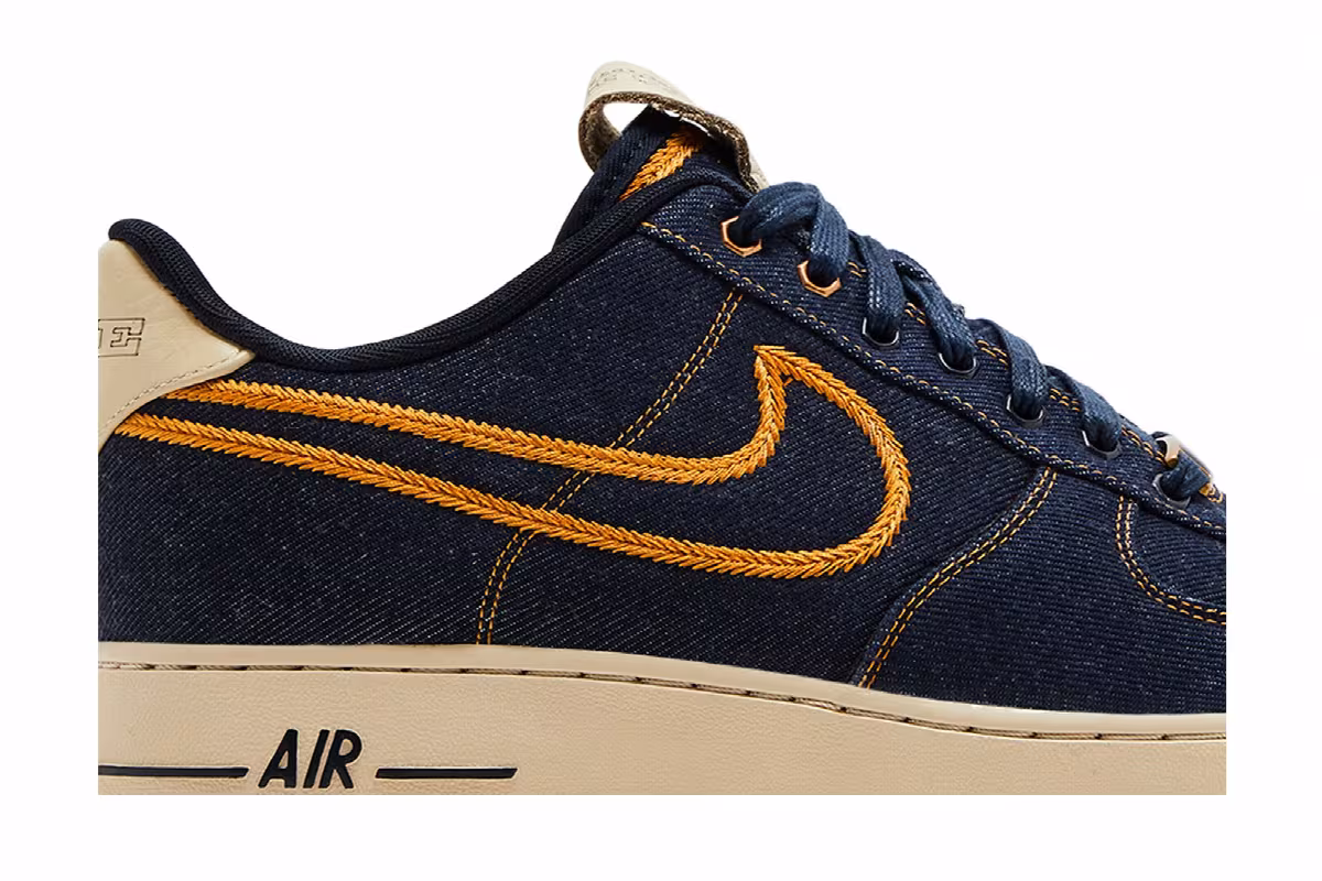 Nike Air Force 1 Low Premium Denim, view 3