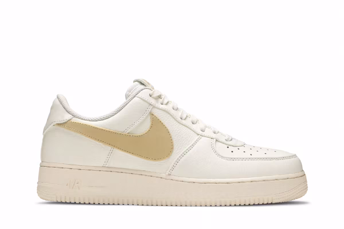 Nike Air Force 1 Low Oversize Swoosh Sail, view 2