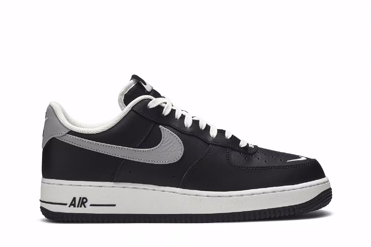 Nike Air Force 1 Swoosh, view 2