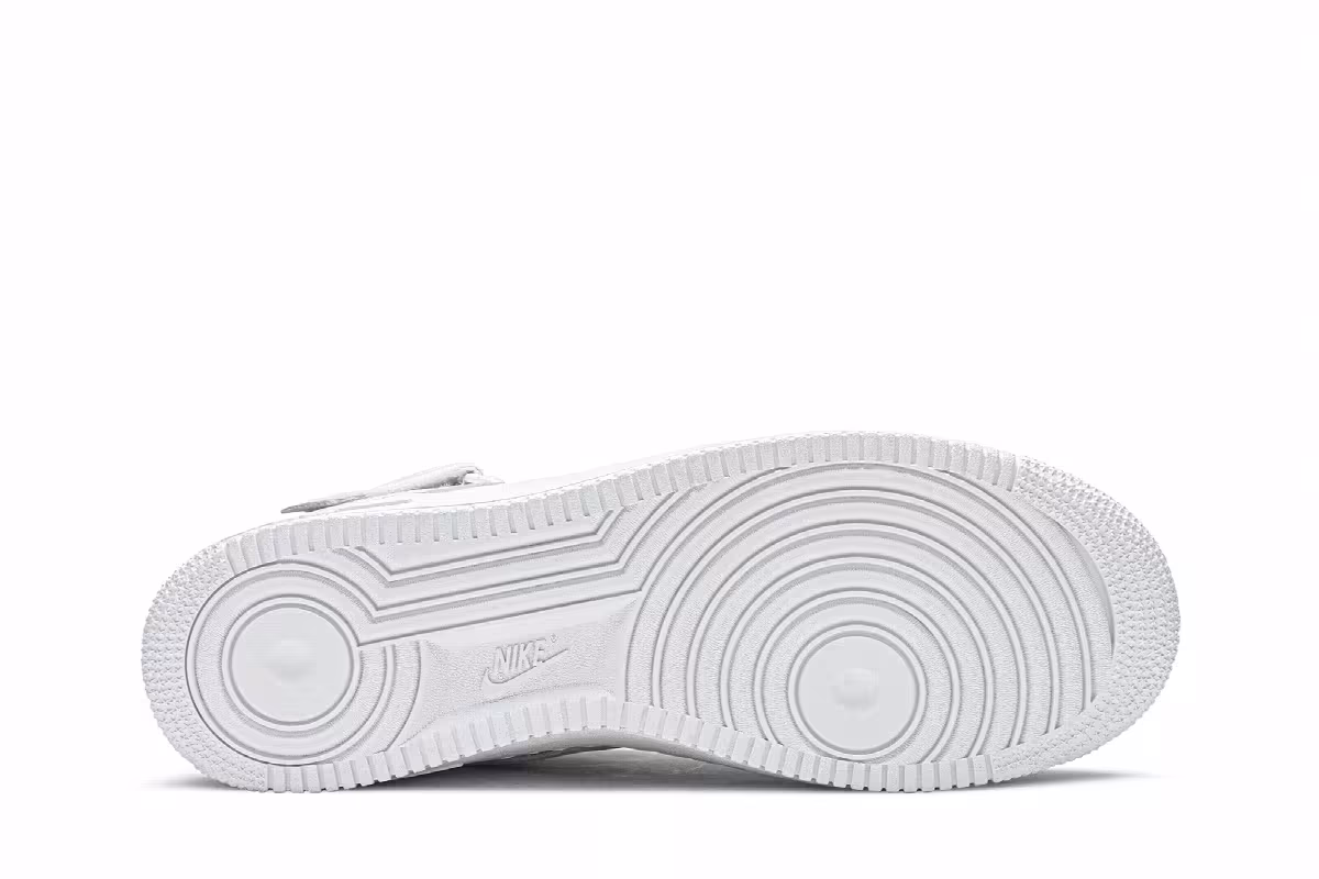 Riccardo Tisci x Nike Air Force 1 Mid SP Triple White, view 5
