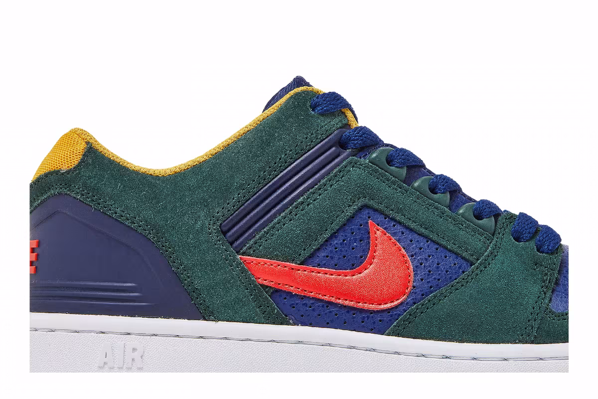 Nike Air Force 2 Low SB Midnight Green, view 3