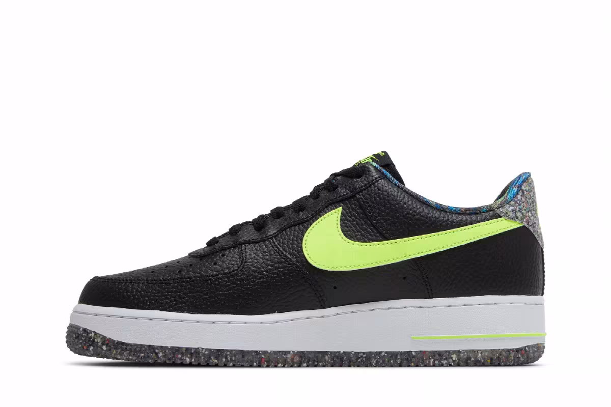 Nike Air Force 1 Low Black Volt, view 4