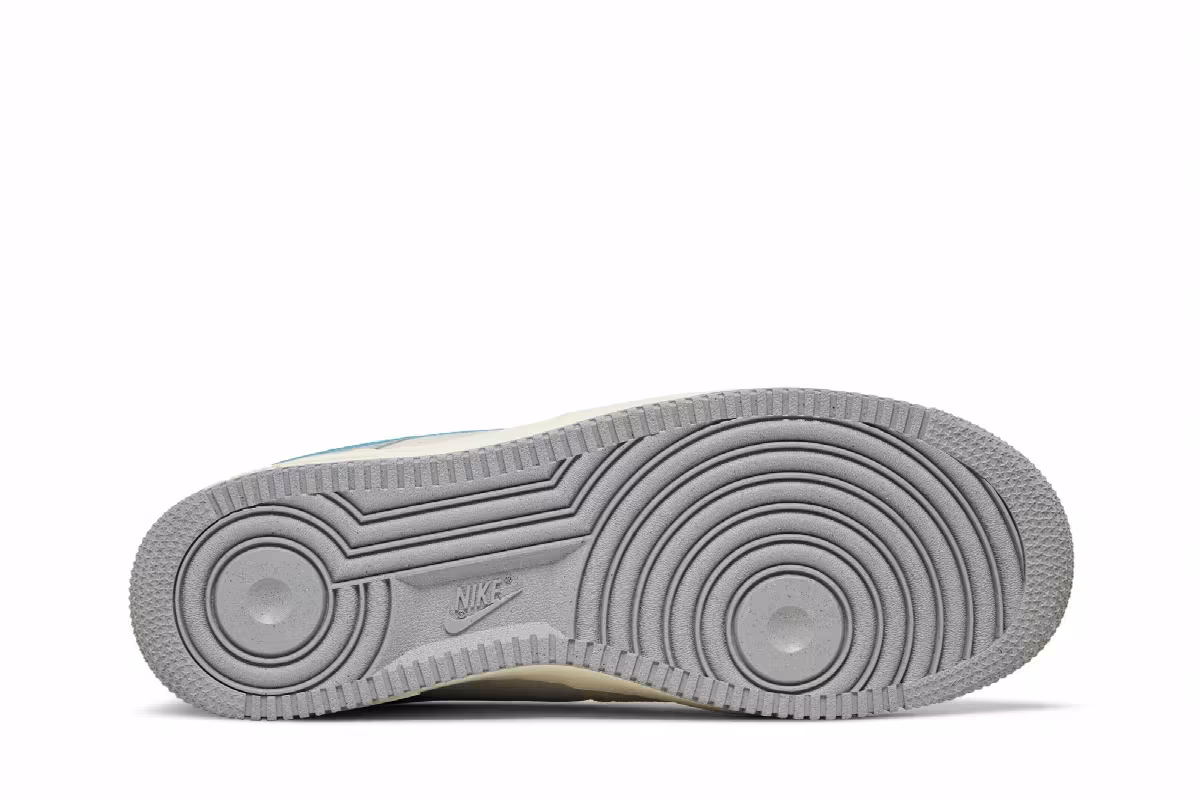 Nike Air Force 1 Low Snowflake, view 5