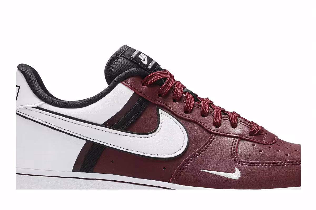 Nike Air Force 1 Low, view 3