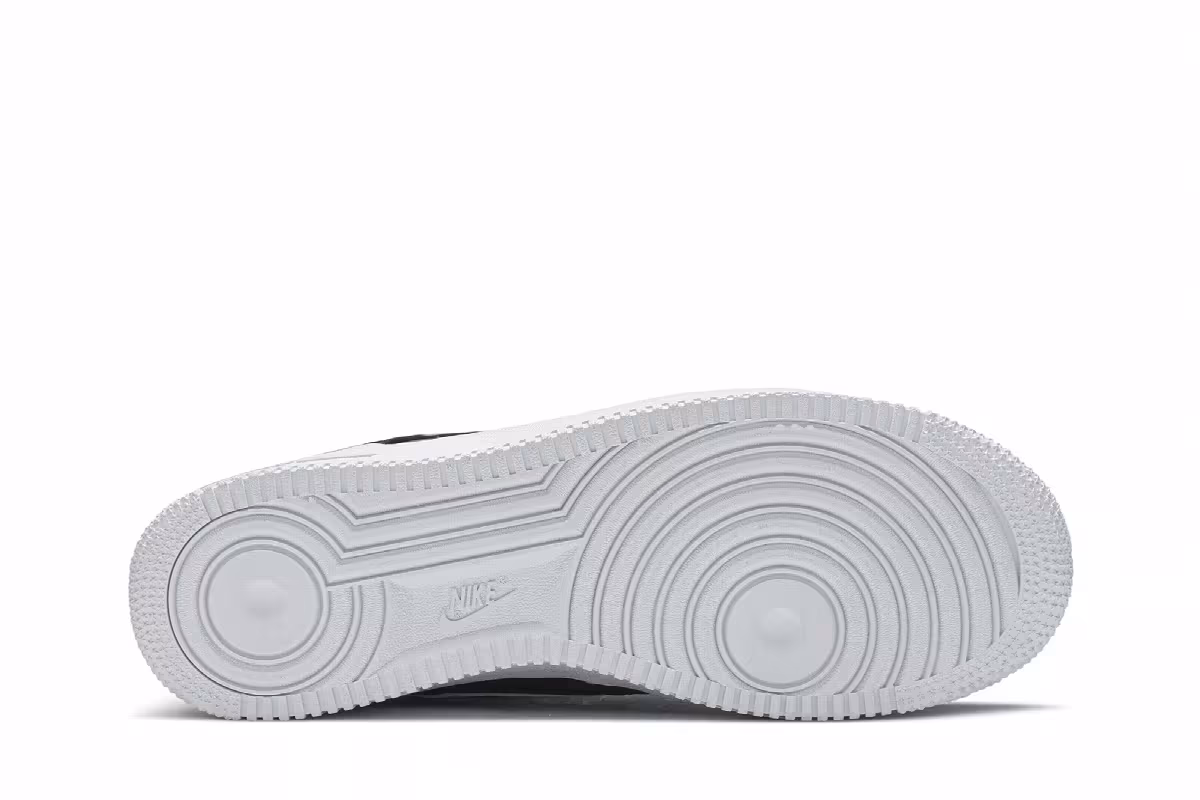 Nike Air Force 1 Low, view 5