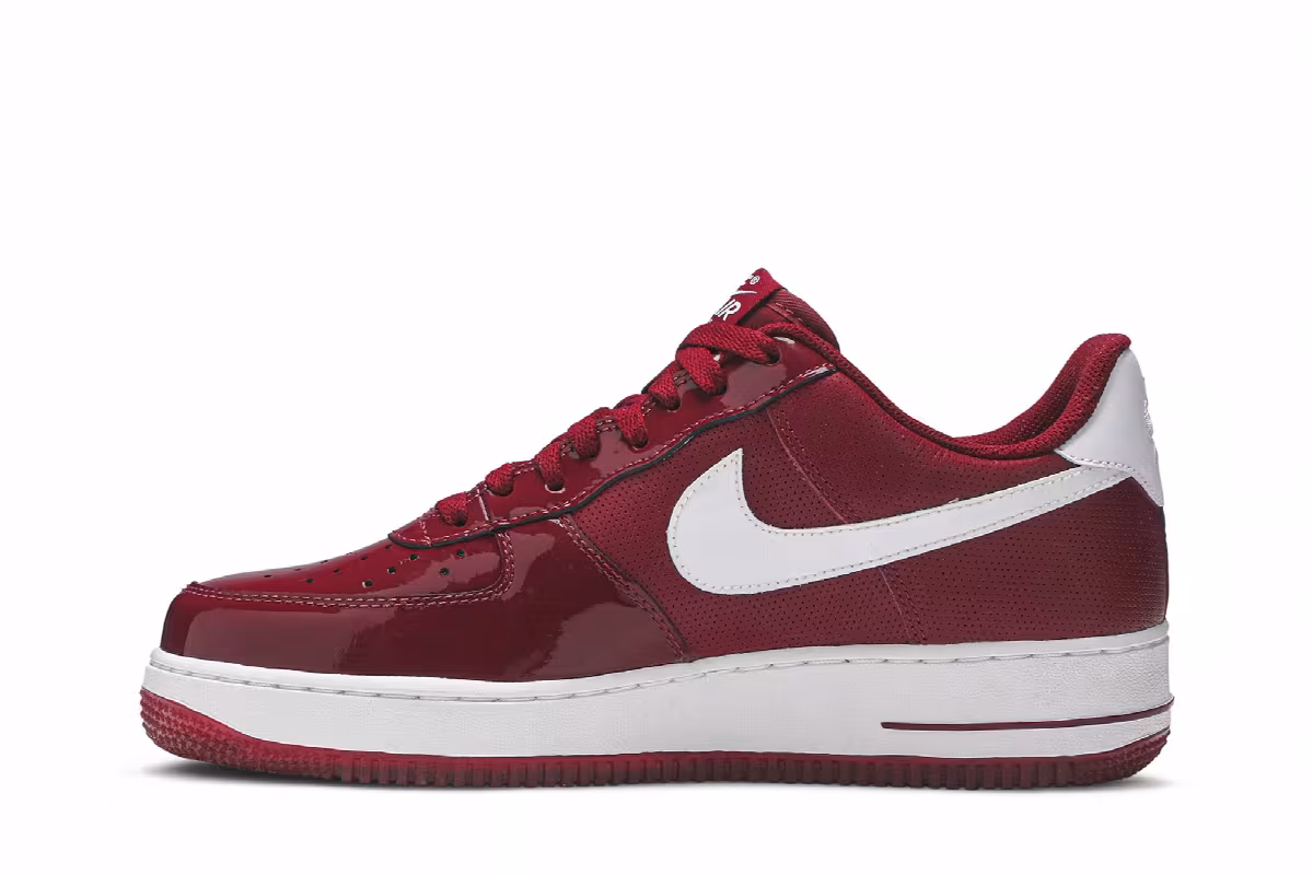 Nike Air Force 1 Low Team Red, view 4