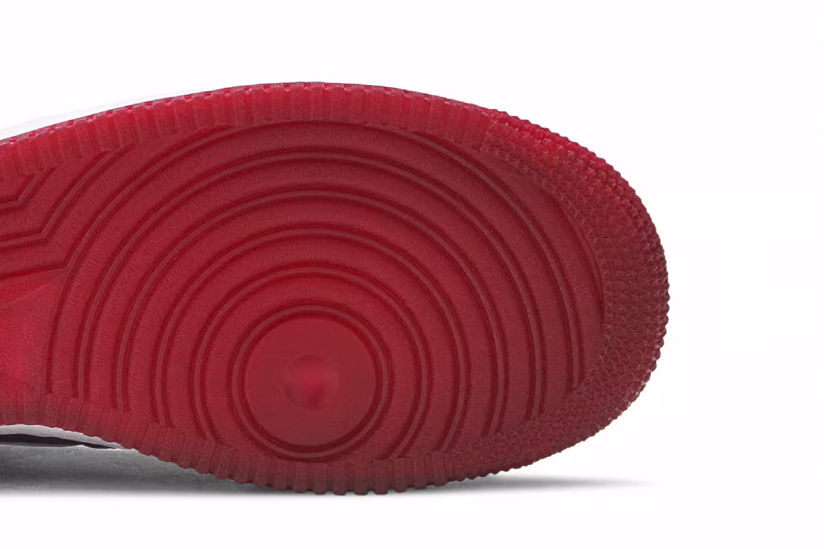 Nike Air Force 1 Low Team Red, view 6