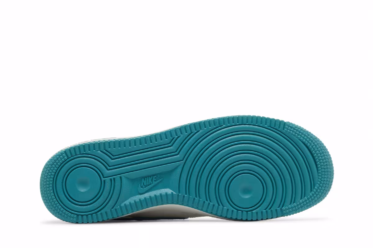 Nike Air Force 1 Low White Turbo Green, view 5