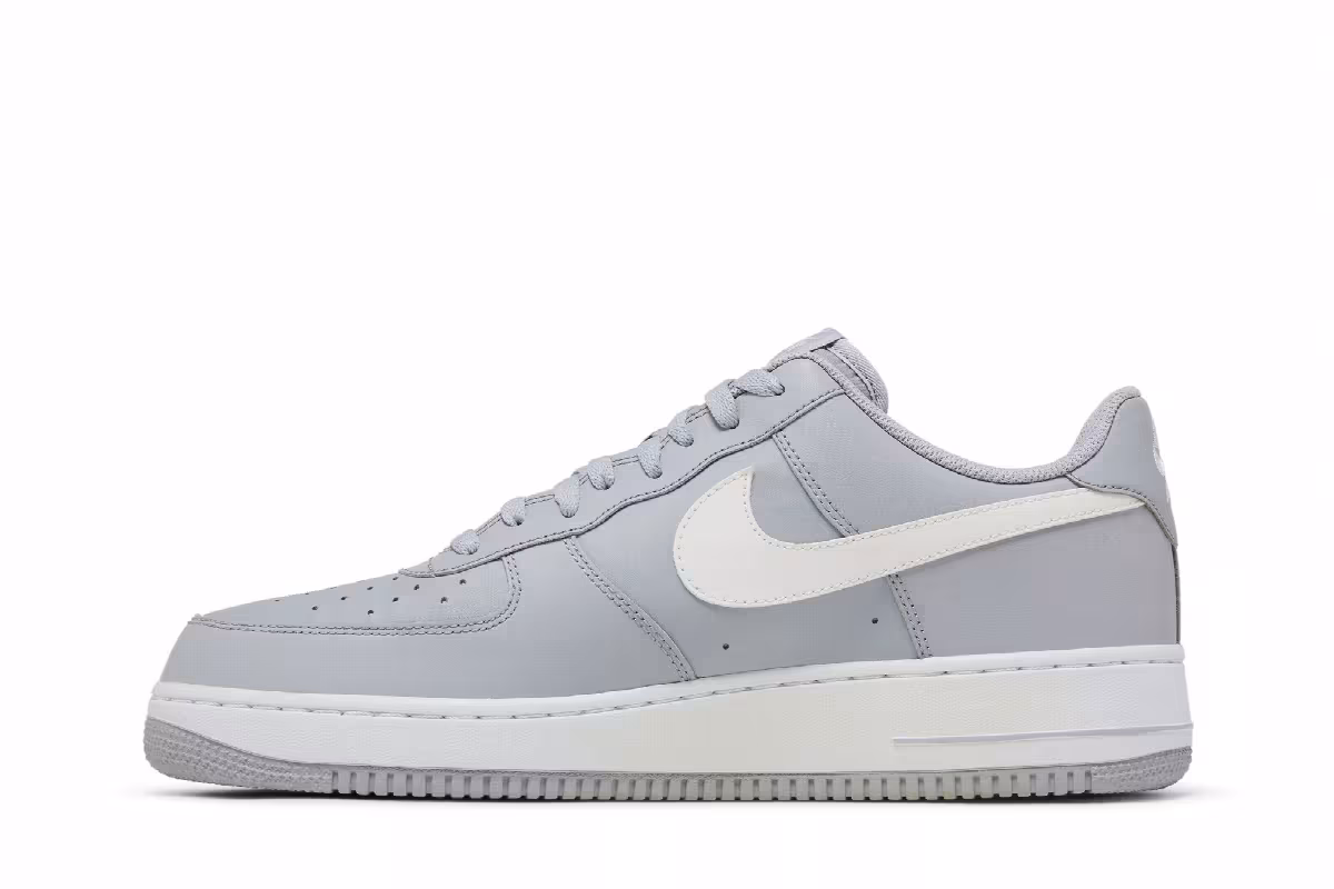 Nike Air Force 1 Low Wolf Grey, view 4