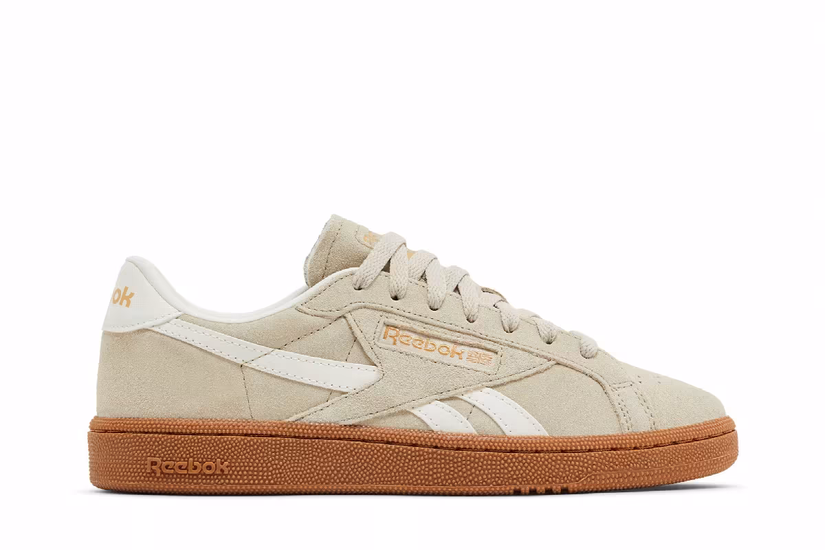 Reebok Women's Club C Grounds UK Classic Beige Chalk Gum, view 2
