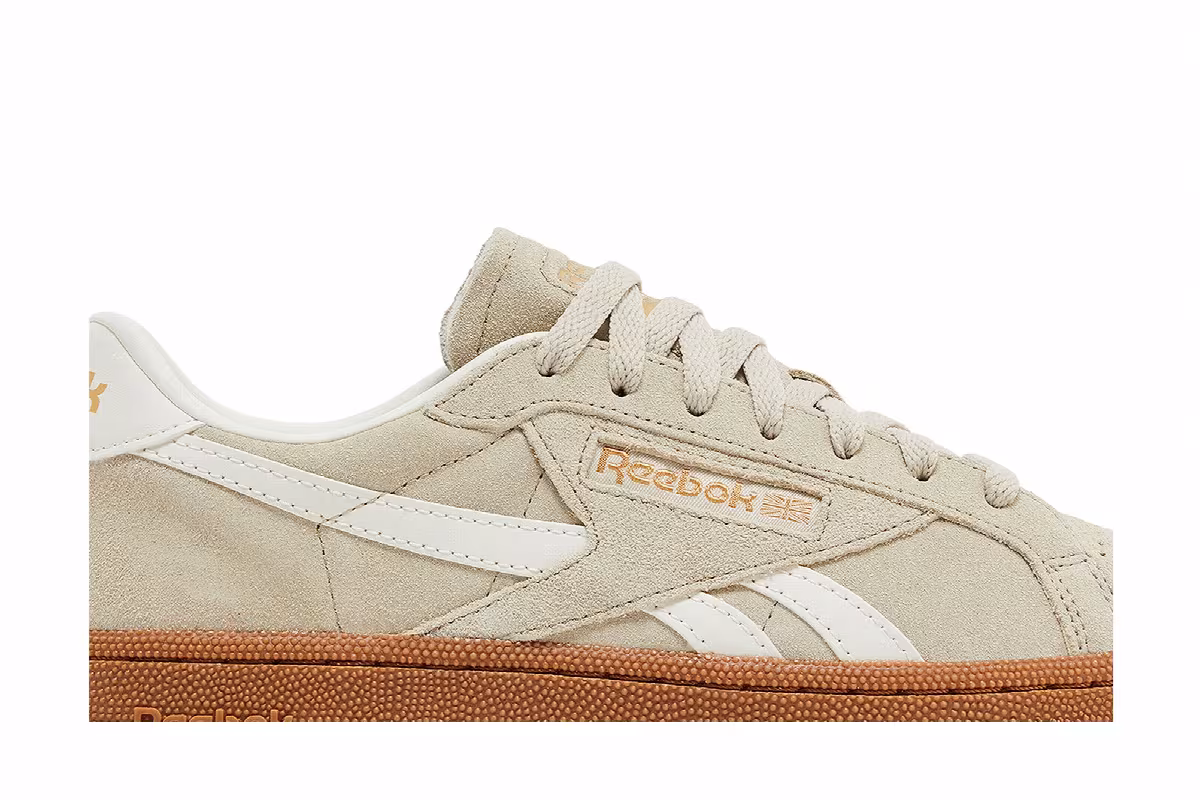 Reebok Women's Club C Grounds UK Classic Beige Chalk Gum, view 3