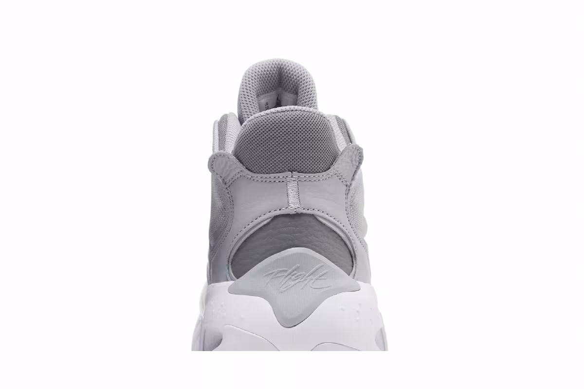 Air Jordan Max Aura 4 Wolf Grey, view 8