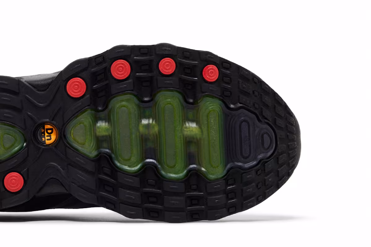 Nike Air Max DN8 Black Volt, view 6