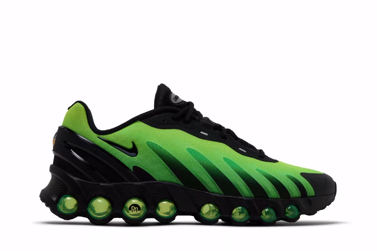 Nike Air Max DN8 Green Strike, view 2