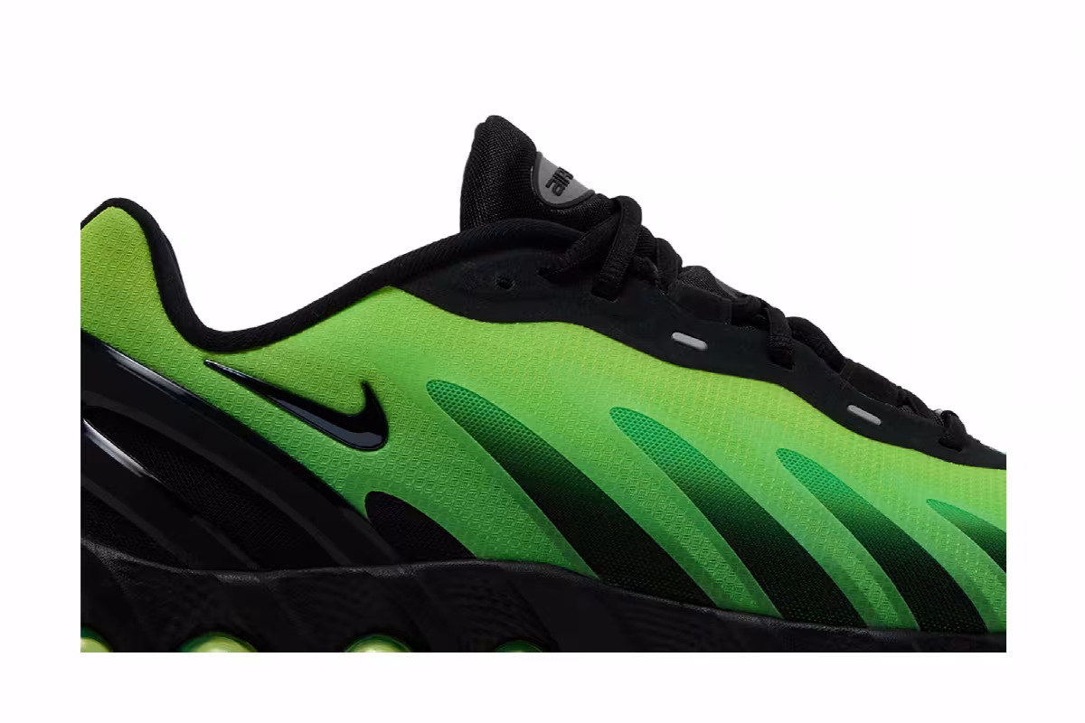 Nike Air Max DN8 Green Strike, view 3