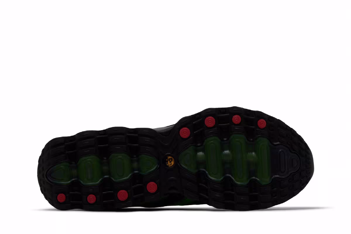 Nike Air Max DN8 Green Strike, view 5