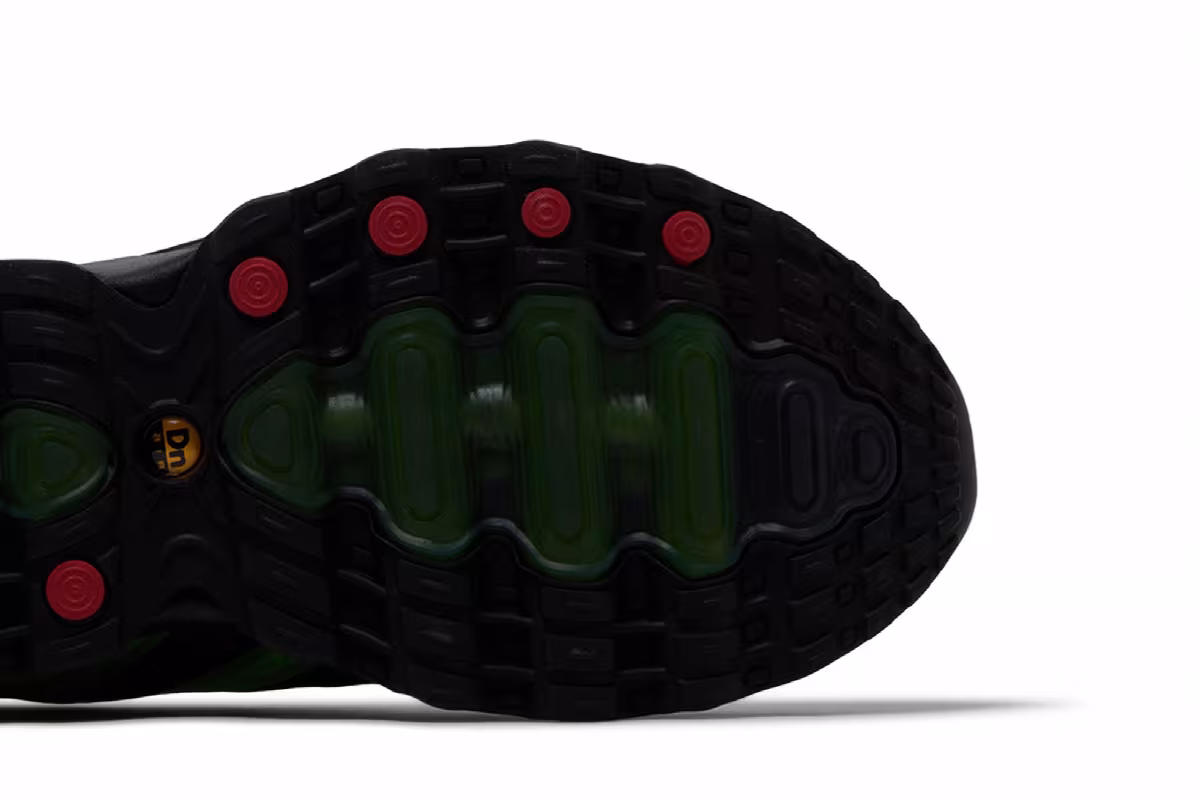 Nike Air Max DN8 Green Strike, view 6